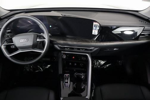 2025 Audi Q5 Premium TFSI quattro S tronic