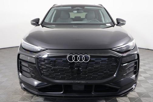 2025 Audi Q6 e-tron Premium Plus quattro