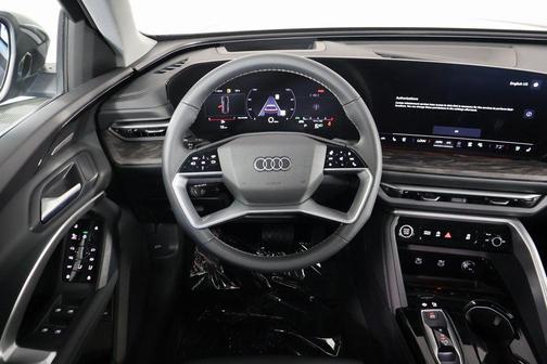2025 Audi Q5 Premium Plus TFSI quattro S tronic