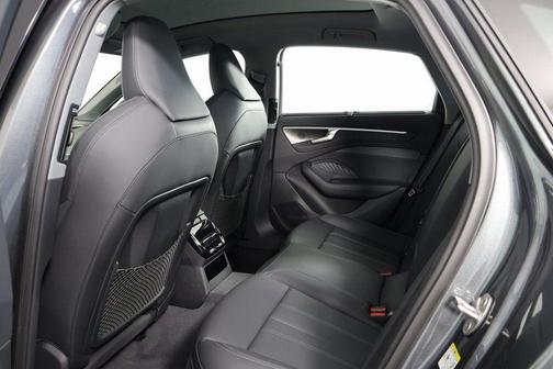 Daytona Gray Pearl Effect 2026 Audi A6 Premium Plus quattro S tronic