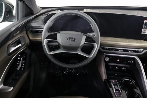 Mythos Black Metallic 2026 Audi Q5 Sportback Premium Plus TFSI quattro S tronic