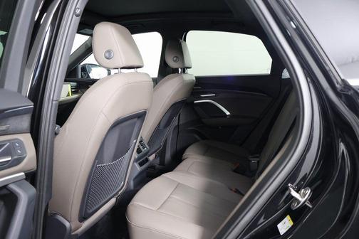 Mythos Black Metallic 2026 Audi Q5 Sportback Premium Plus TFSI quattro S tronic