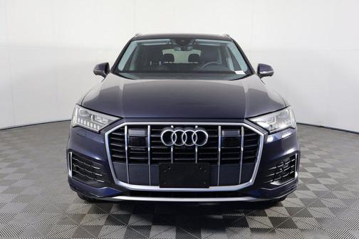 2023 Audi Q7 45 Premium Plus