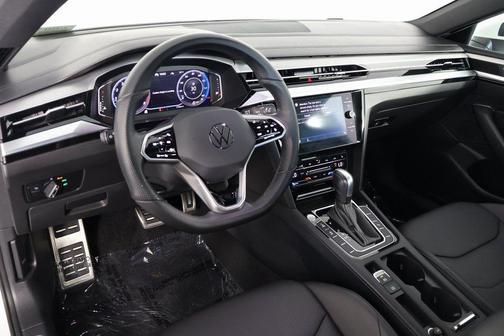 2023 Volkswagen Arteon 2.0T SE