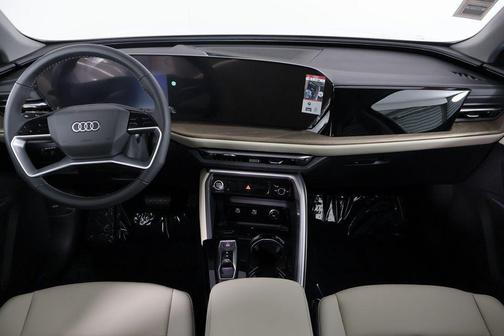 2025 Audi Q5 Premium