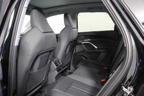 Mythos Black Metallic 2026 Audi Q5 Premium Plus TFSI quattro S tronic