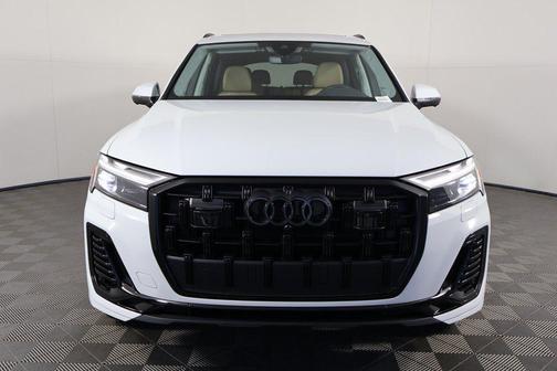 2025 Audi Q7 45 Premium Plus