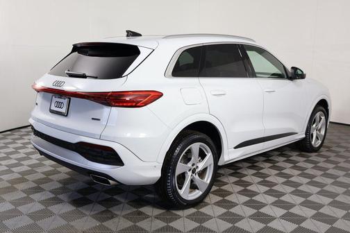 2025 Audi Q5 Premium Plus TFSI quattro S tronic