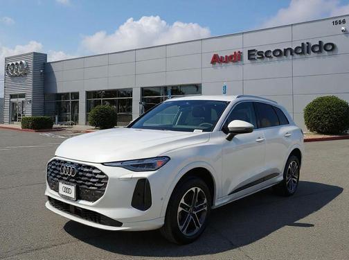 2025 Audi Q5 Premium TFSI quattro S tronic