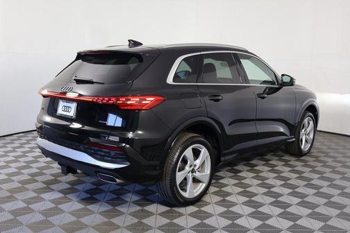 2025 Audi Q5 Premium Plus