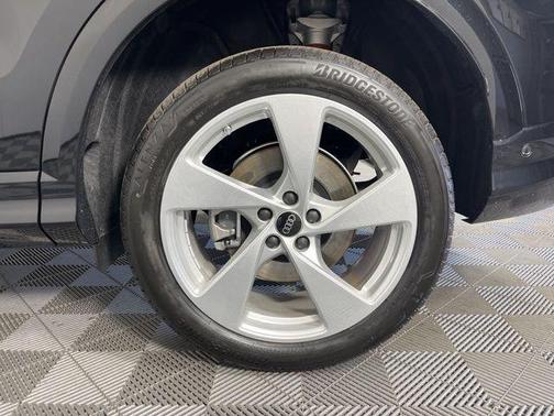 2025 Audi Q5 Premium Plus TFSI quattro S tronic