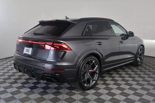 2025 Audi RS Q8 4.0T