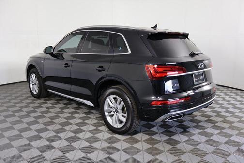 2023 Audi Q5 45 S line Premium
