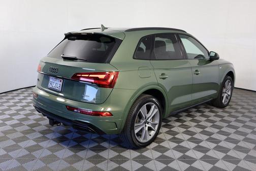 2025 Audi Q5 45 S line Premium