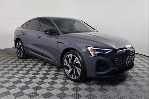 2024 Audi Q8 e-tron S line Prestige quattro