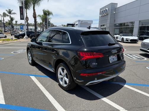 Brilliant Black 2020 Audi Q5 45 Premium