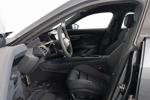 2026 Audi RS e-tron GT quattro