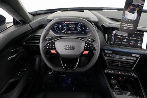 daytona gray pearl effect 2026 Audi RS e-tron GT quattro