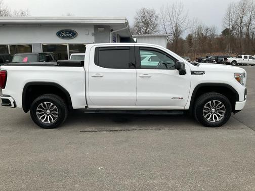 2019 GMC Sierra 1500 AT4