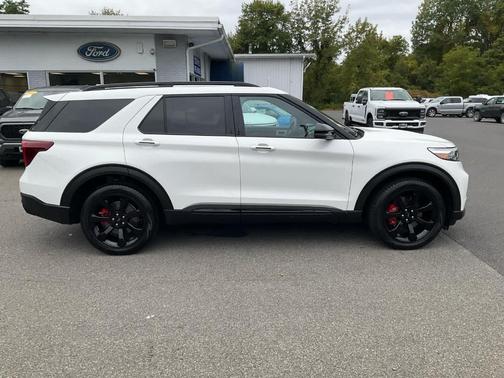 2024 Ford Explorer ST