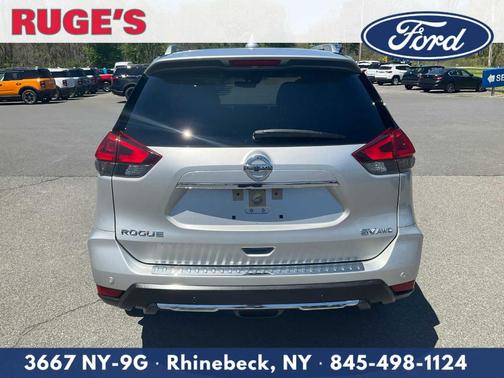 Brilliant Silver Metallic 2019 Nissan Rogue SV