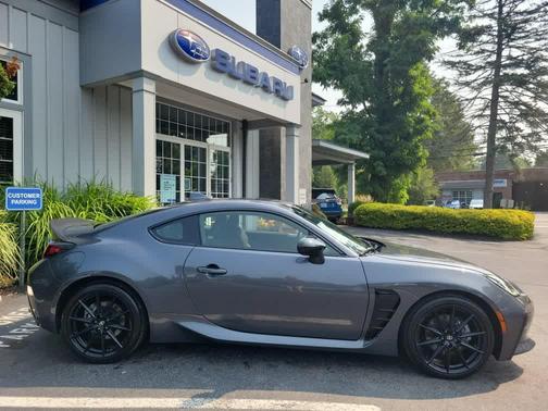 2024 Toyota GR86 Premium