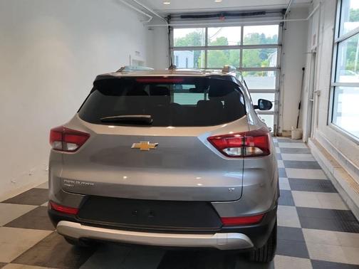 Sterling Gray Metallic 2025 Chevrolet Trailblazer LT