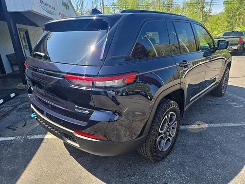 2024 Jeep Grand Cherokee 4xe Trailhawk