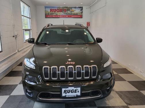 Recon Green Clearcoat 2016 Jeep Cherokee Latitude