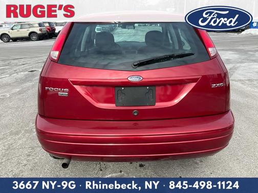 2005 Ford Focus SES