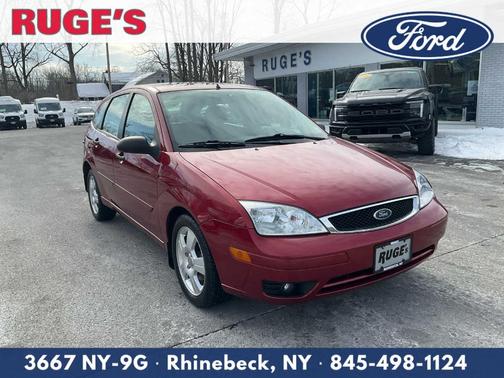 2005 Ford Focus SES