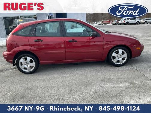 2005 Ford Focus SES