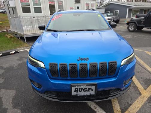 2023 Jeep Cherokee Altitude Lux