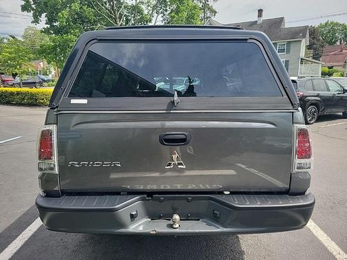 2009 Mitsubishi Raider LS Extended Cab