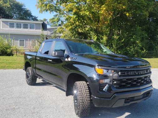 2025 Chevrolet Silverado 1500 Custom Trail Boss
