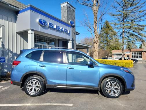 Horizon Blue Pearl 2023 Subaru Forester Premium