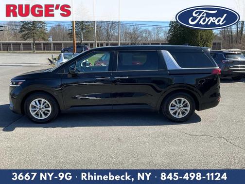 2022 Kia Carnival LXS