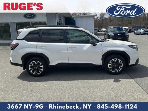 Crystal White Pearl 2025 Subaru Forester Premium