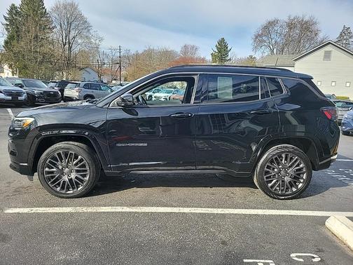 2022 Jeep Compass Altitude