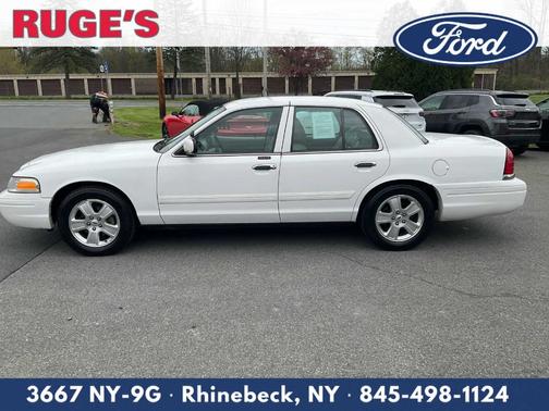 Vibrant White 2011 Ford Crown Victoria LX