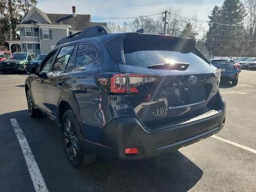 Cosmic Blue Pearl 2025 Subaru Outback Onyx Edition