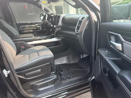 Diamond Black 2022 RAM 1500 Big Horn