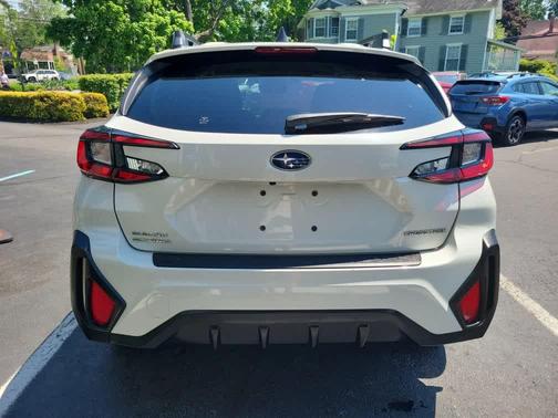 Crystal White Pearl 2024 Subaru Crosstrek Premium