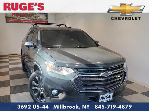 Graphite Metallic 2019 Chevrolet Traverse RS
