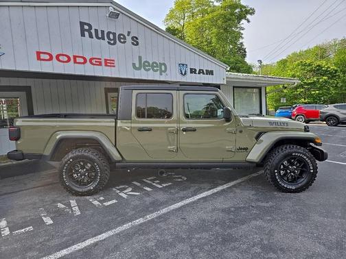 2025 Jeep Gladiator Sport