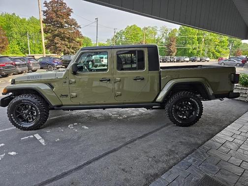 2025 Jeep Gladiator Sport