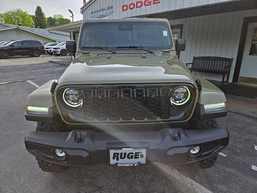 2025 Jeep Gladiator Sport