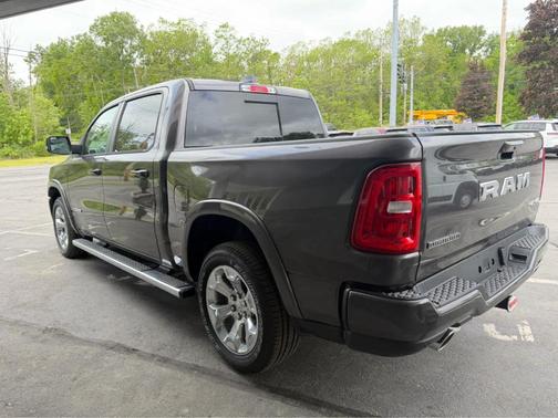 Granite Crystal Clearcoat Metallic 2026 RAM 1500 Big Horn/Lone Star