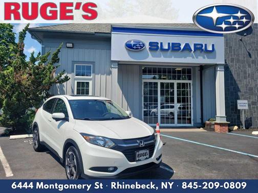 White 2018 Honda HR-V EX