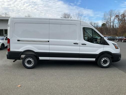 2026 Ford Transit-250 148 WB Medium Roof Cargo